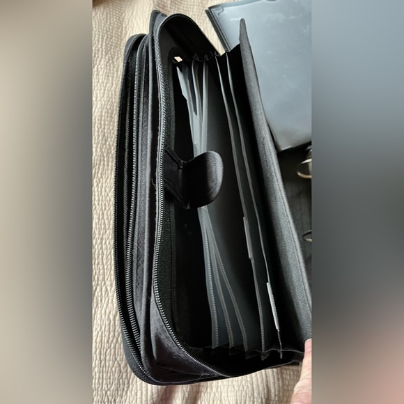 Five Star Folio - Picture 6 of 7